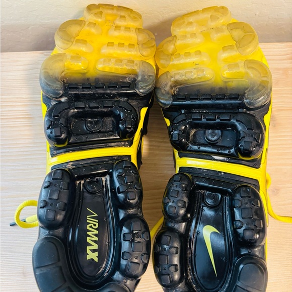 NIKE AIR VAPORMAX PLUS BUMBLEBEE -
BV6079-700 - Picture 9 of 9
